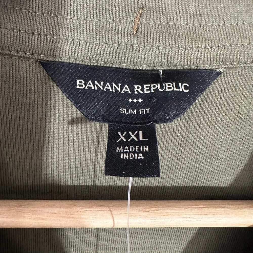 NEW‎ Banana Republic Slim Fit Olive Green Casual Shirt